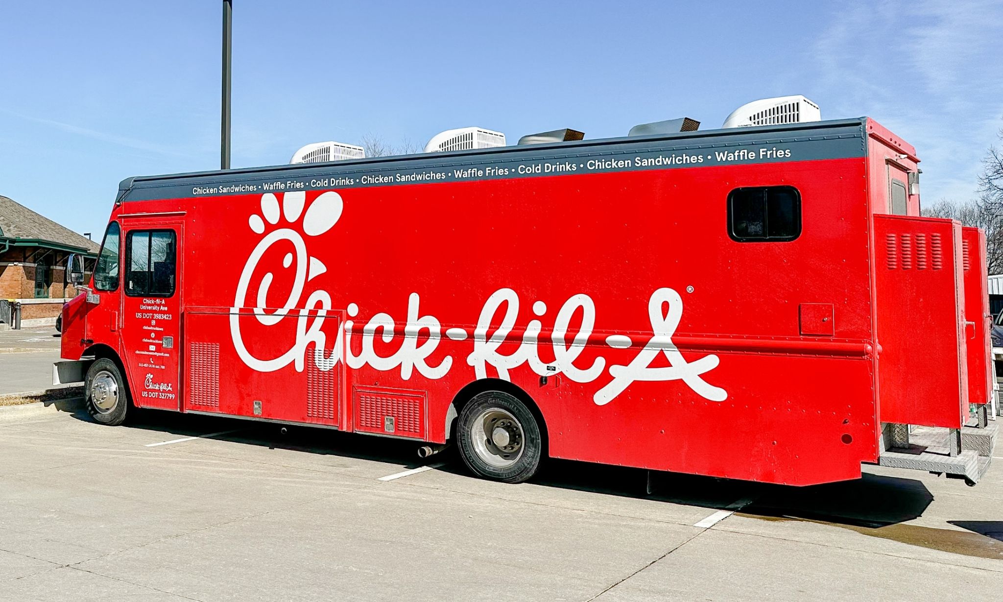 Food Truck ChickfilA University Ave (IA)